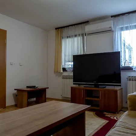 Garden 4 Apartman *